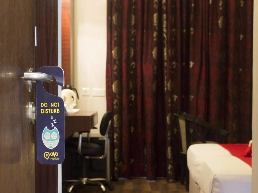 Hotel Oyo Premium Railway Station